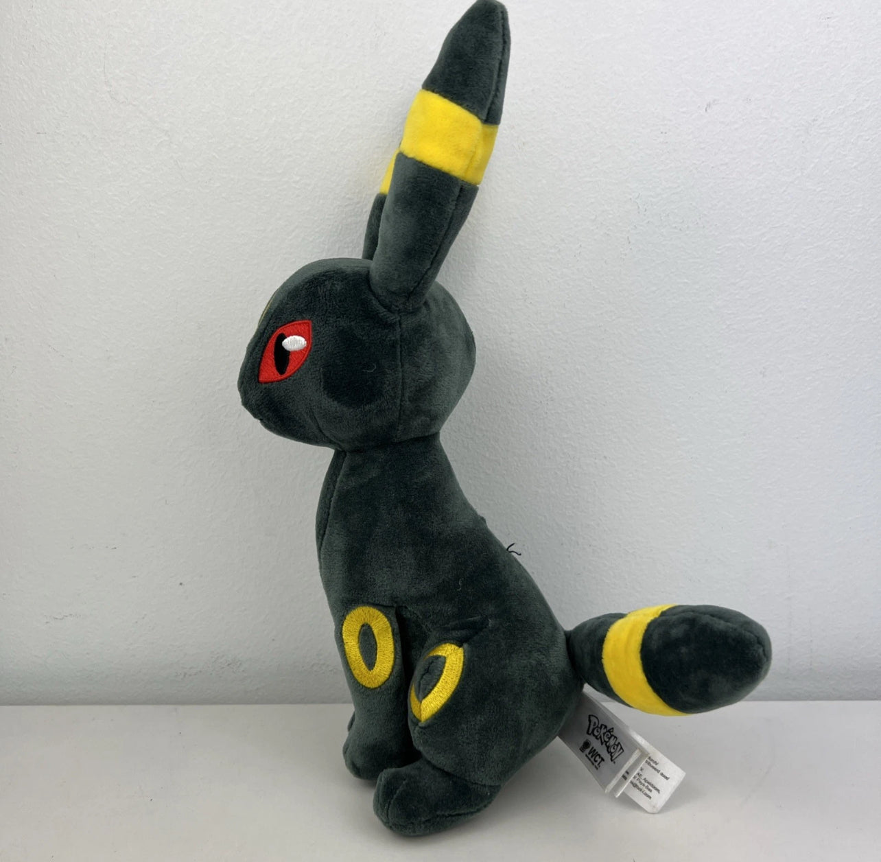 Pokémon Umbreon Seated Plush 27cm WCT Genuine