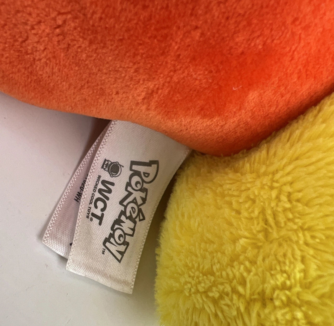 Pokémon Flareon Plush 8” 2018 WCT Genuine
