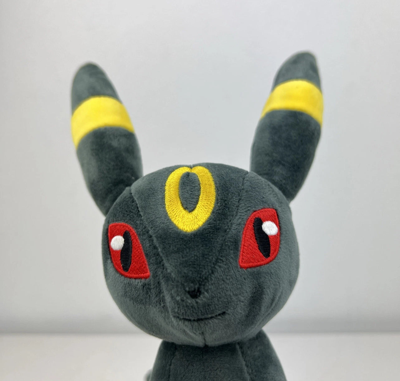 Pokémon Umbreon Seated Plush 27cm WCT Genuine